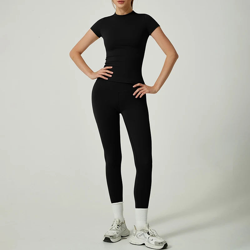Quick-Drying Gym & Sport Breathable Shirt & Leggings
