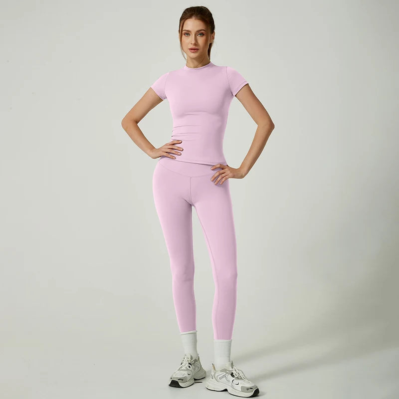 Quick-Drying Gym & Sport Breathable Shirt & Leggings
